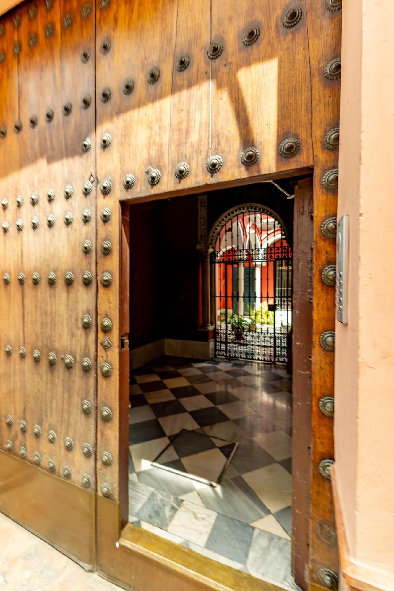 Villa Romana Kindly Apartment Seville Exterior photo